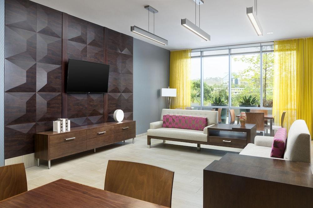 Springhill Suites By Marriott San Diego Mission Valley Buitenkant foto