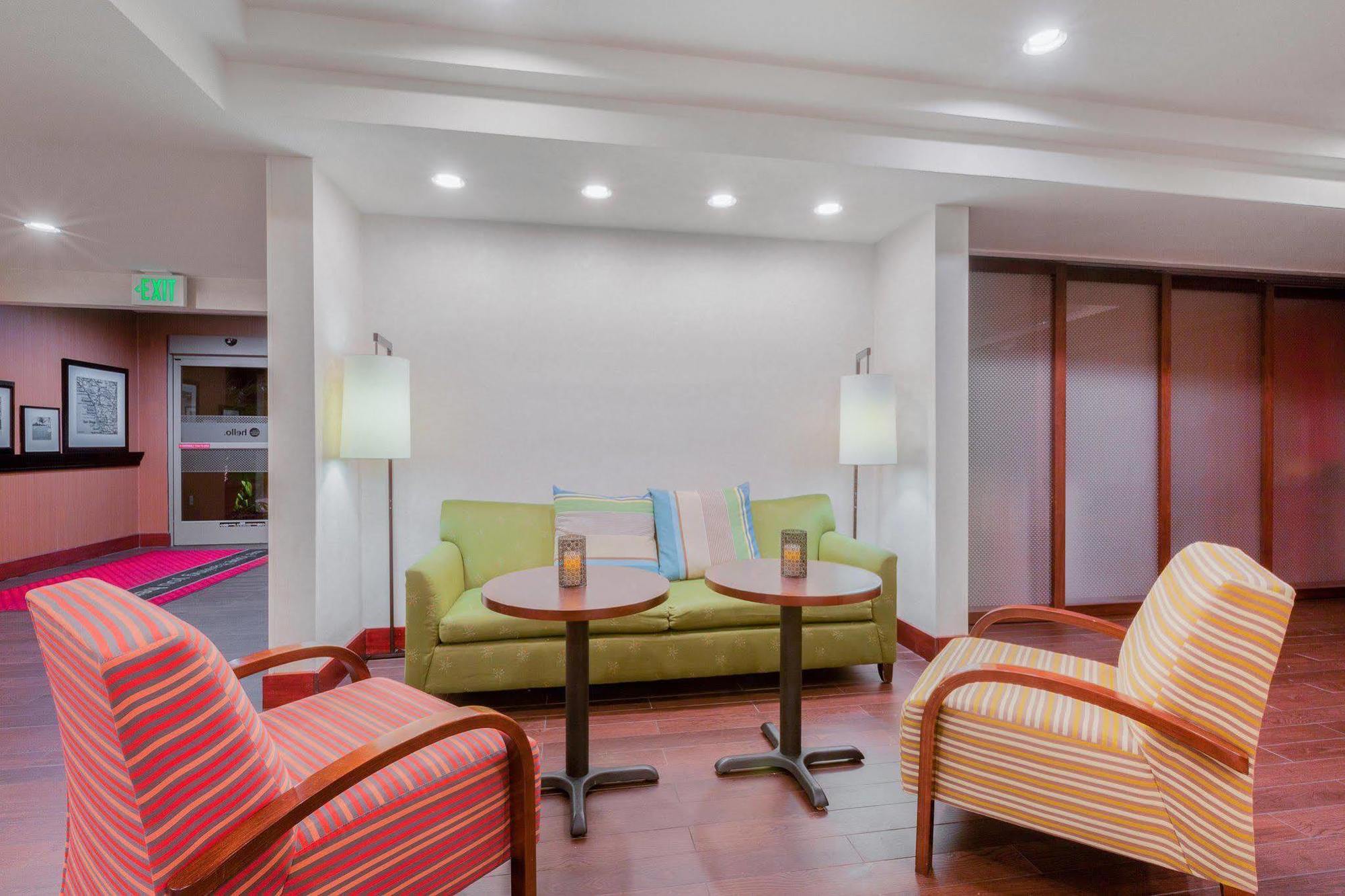 Springhill Suites By Marriott San Diego Mission Valley Buitenkant foto