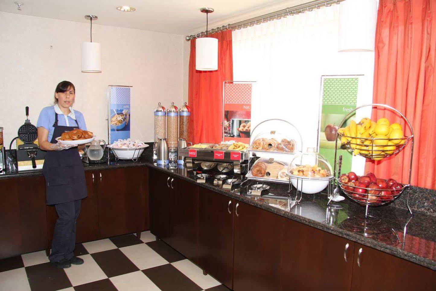 Springhill Suites By Marriott San Diego Mission Valley Buitenkant foto